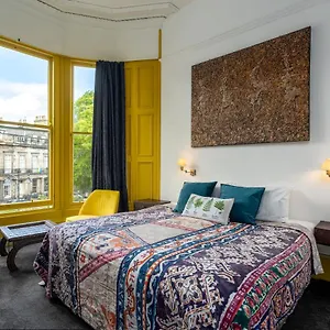 3* Casa de hóspedes New Town (adults Only)
